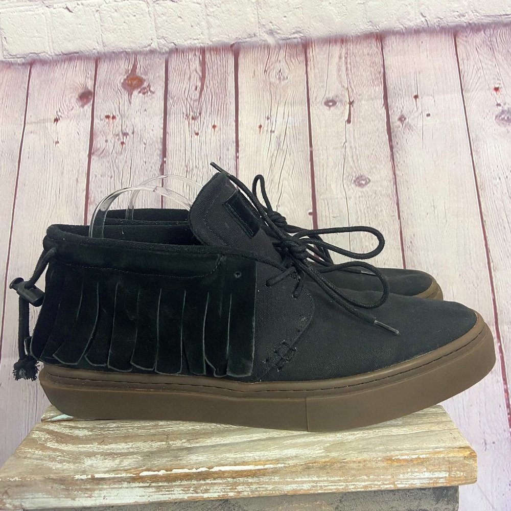 Clear Weather Men's Black Sneakers. Size: 11.5